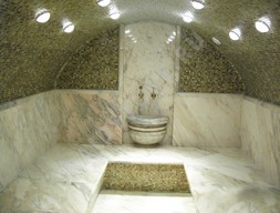 Хамам. Мрамор Волокас и мозаика Микс