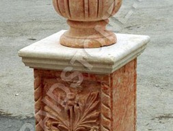 Вазон с пьедесталом из мрамора